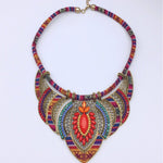 collier africain rouge
